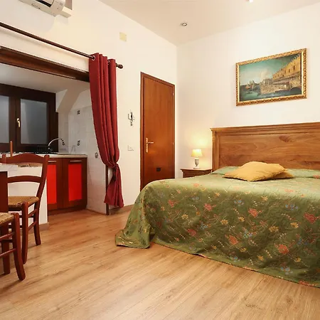 At 1 Minute From San Marco Square Apartment