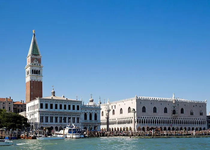 아파트 At 1 Minute From San Marco Square *